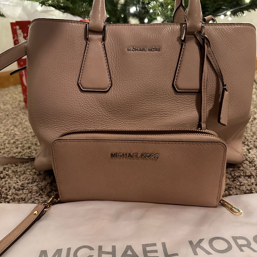 Michael Kors purse and wallet